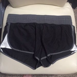 So Athletic shorts size XL. Great condition!
